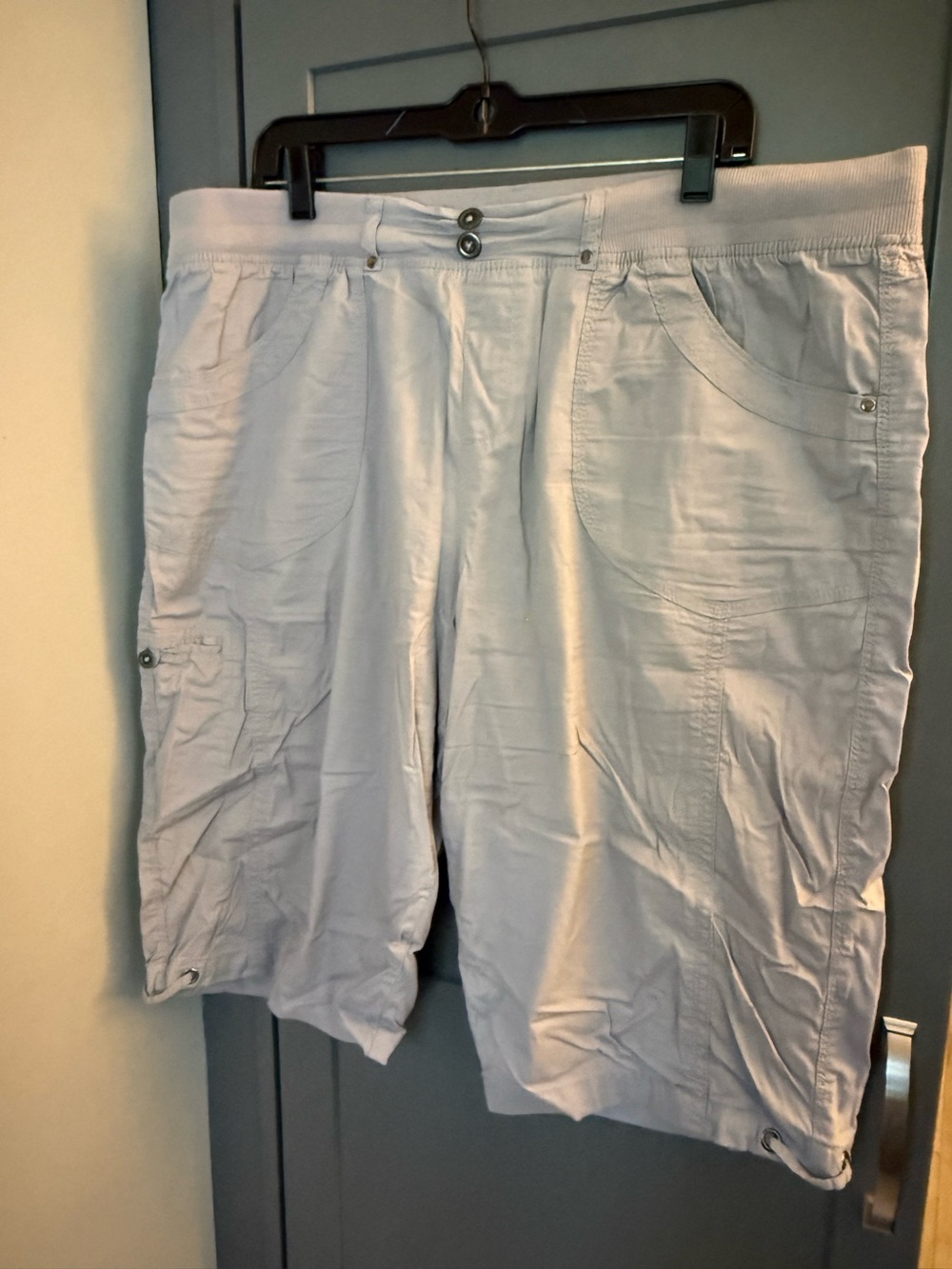 Dash Light Gray Cargo Shorts with Multiple Pockets